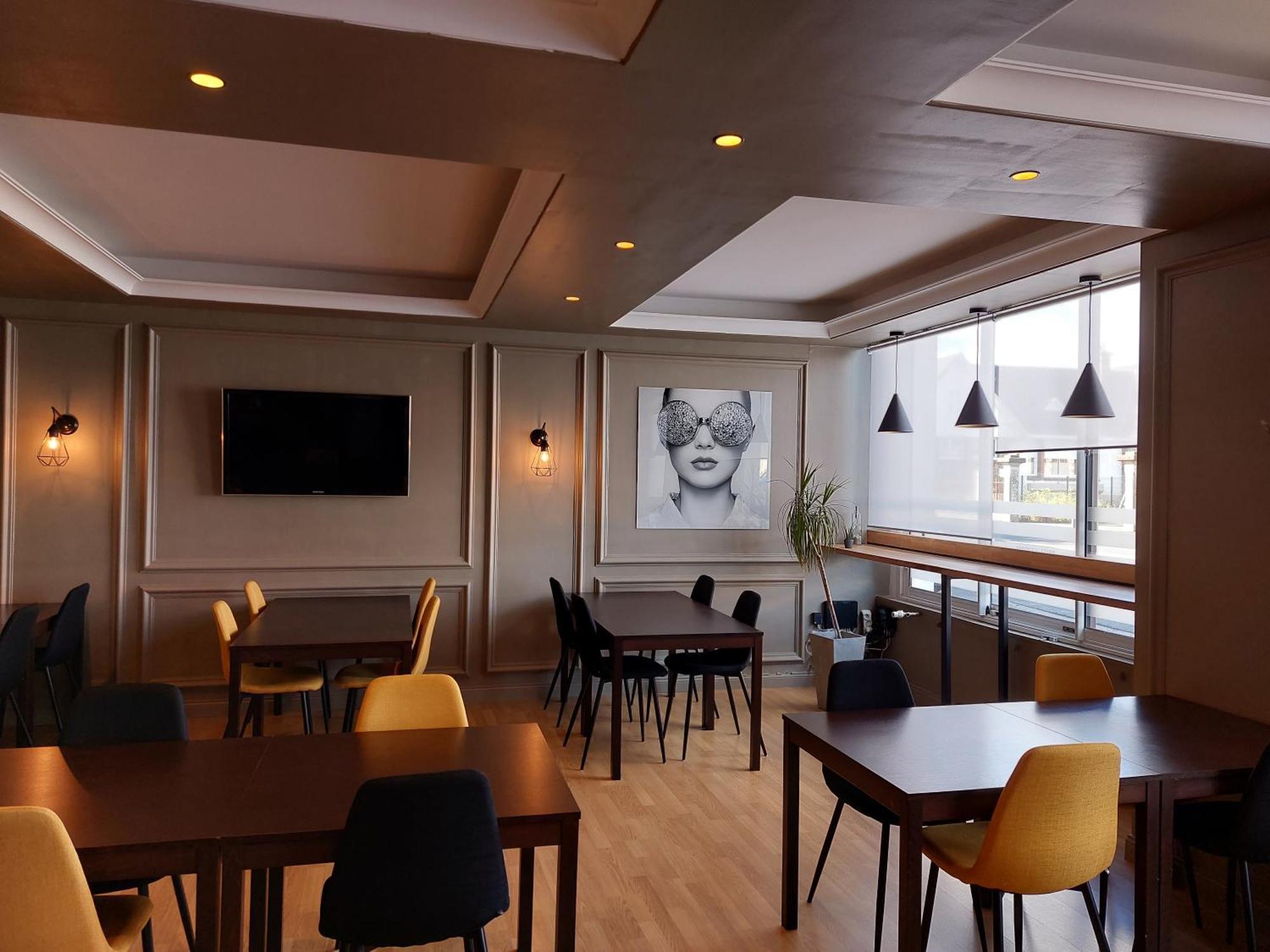 Cit'Hotel L'Europe - Cholet Gare Екстериор снимка