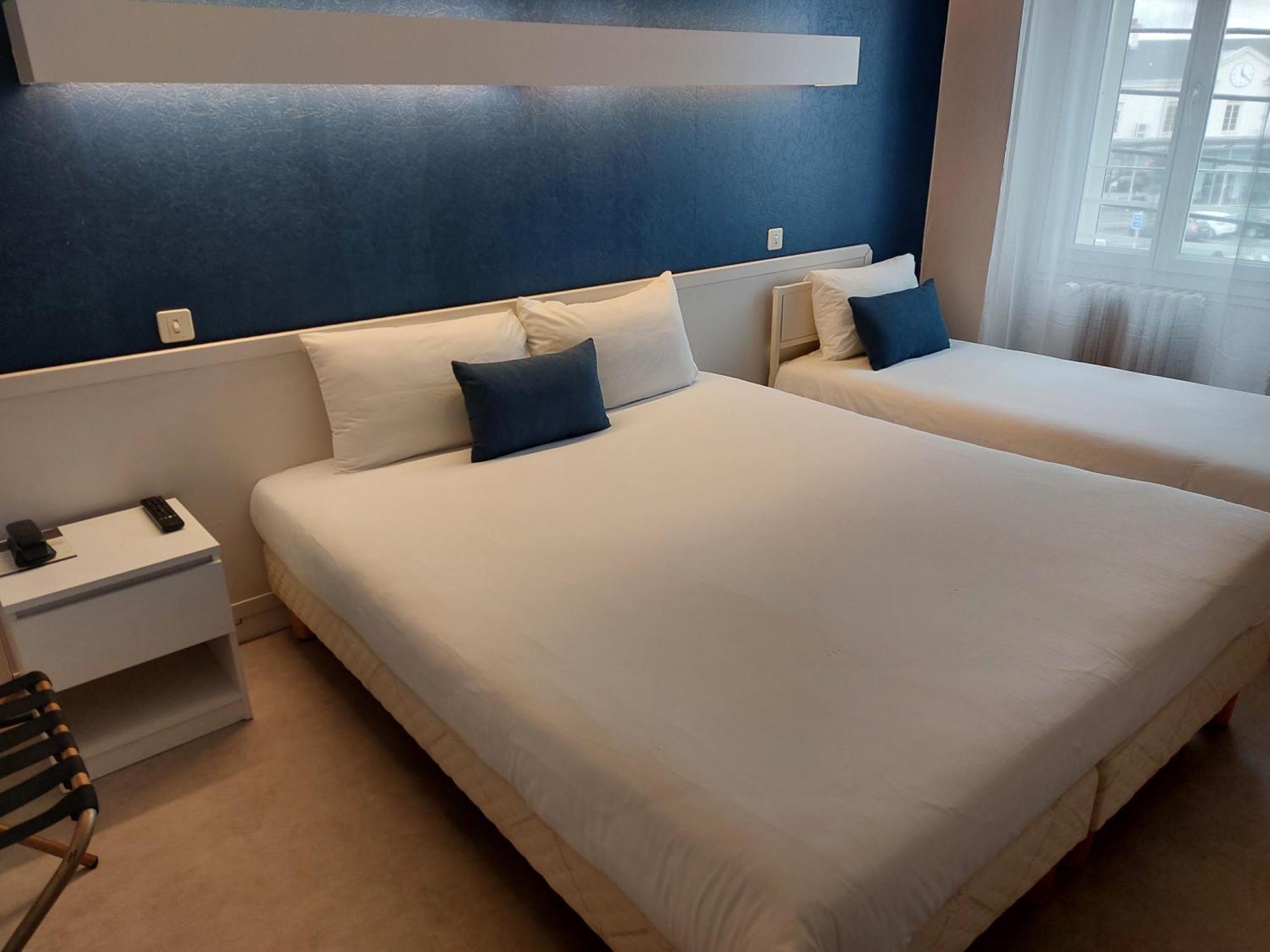 Cit'Hotel L'Europe - Cholet Gare Екстериор снимка