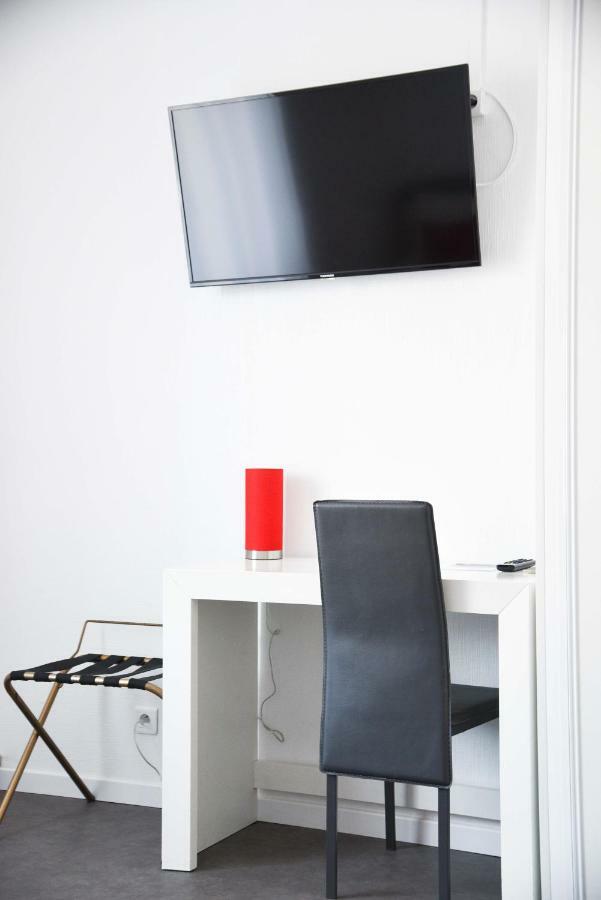 Cit'Hotel L'Europe - Cholet Gare Екстериор снимка