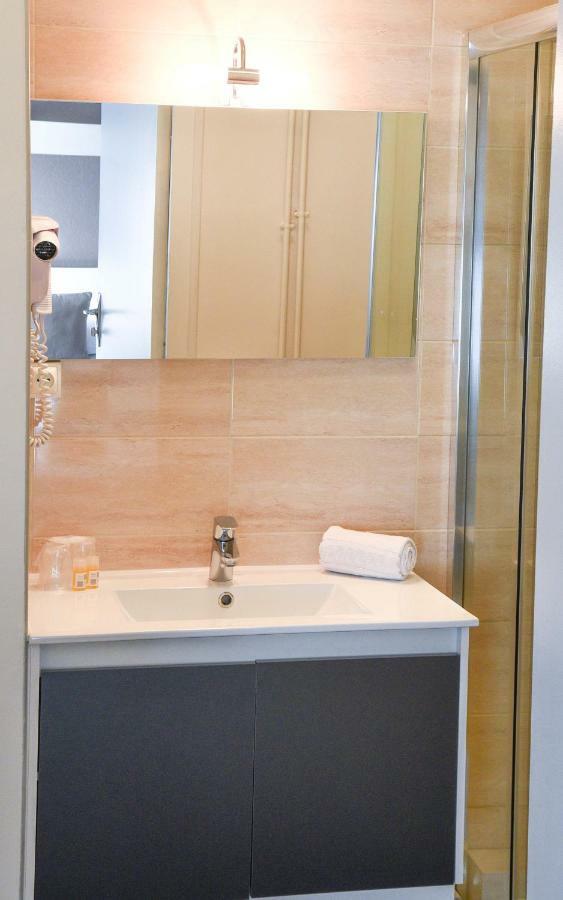 Cit'Hotel L'Europe - Cholet Gare Екстериор снимка