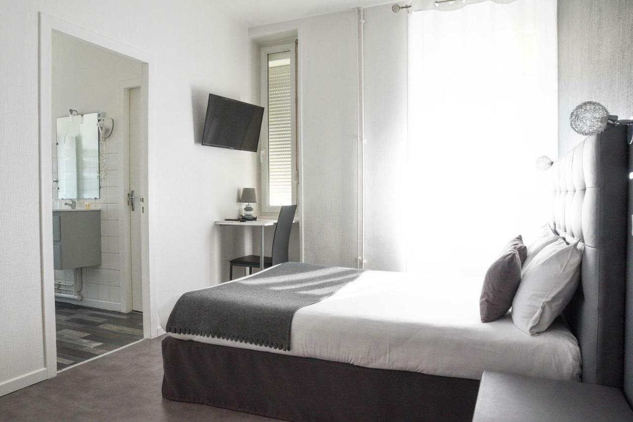 Cit'Hotel L'Europe - Cholet Gare Екстериор снимка