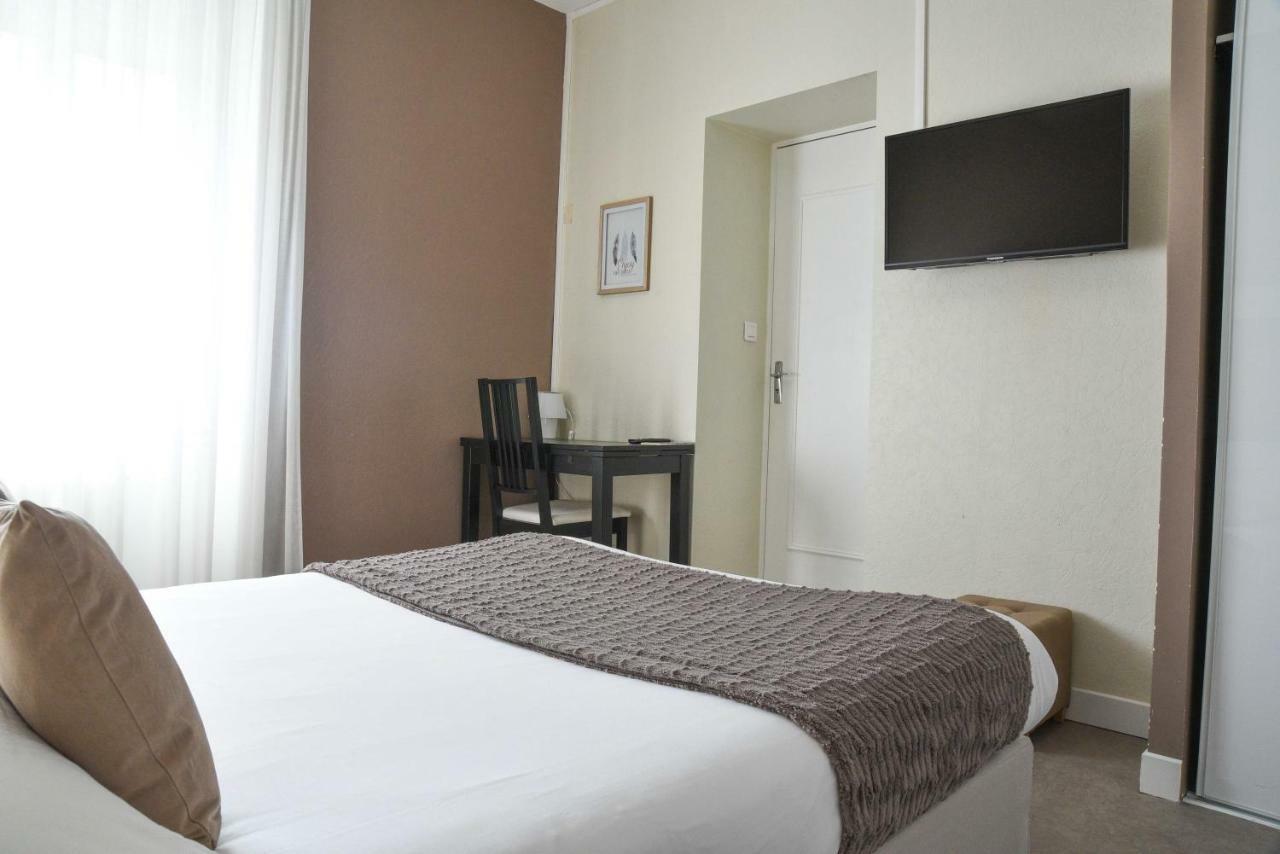 Cit'Hotel L'Europe - Cholet Gare Екстериор снимка