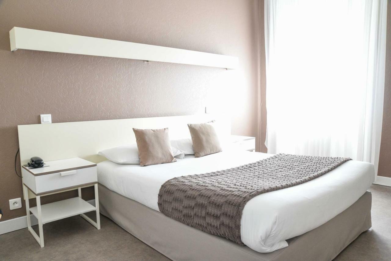 Cit'Hotel L'Europe - Cholet Gare Екстериор снимка